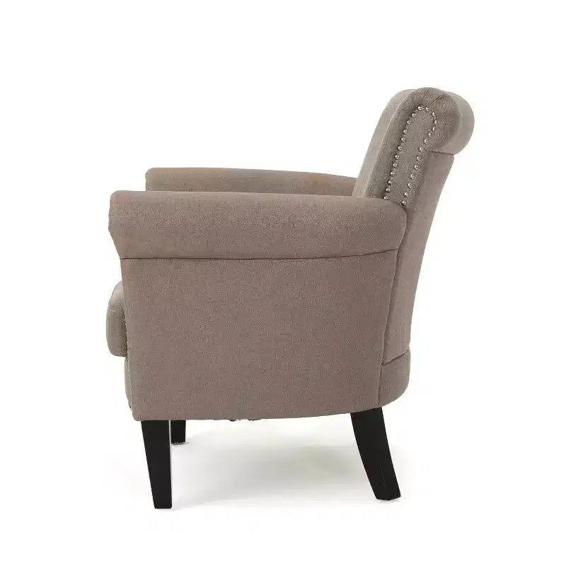 Fauteuil club contemporain en tissu Brice avec garniture cloutée